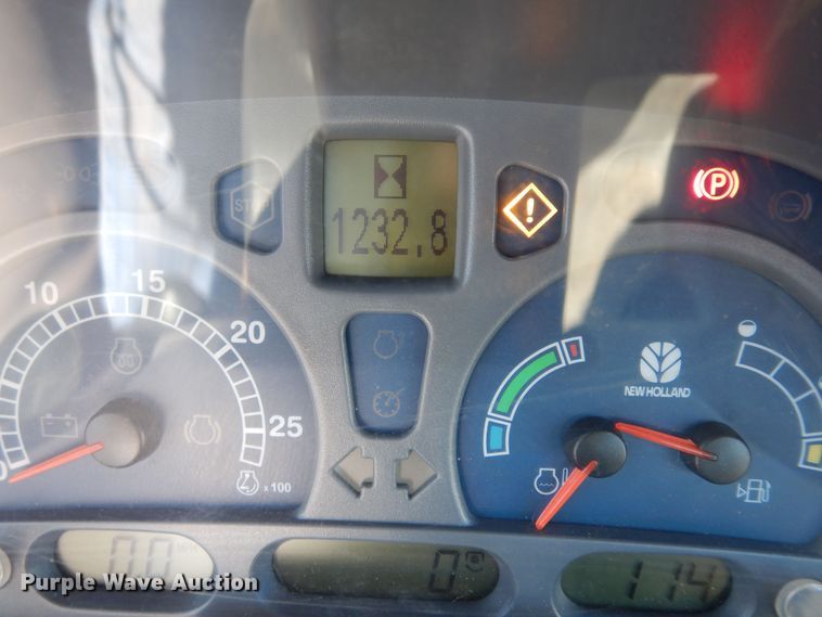 image for item DK7528 2006 New Holland TS110A  tractor