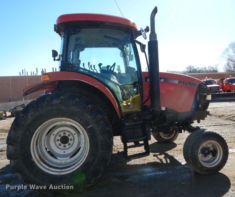 image for item DK7529 2004 Case IH MXU100  tractor