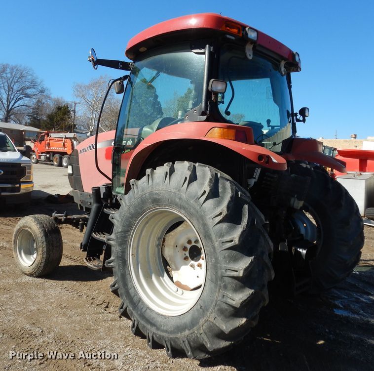 image for item DK7529 2004 Case IH MXU100  tractor