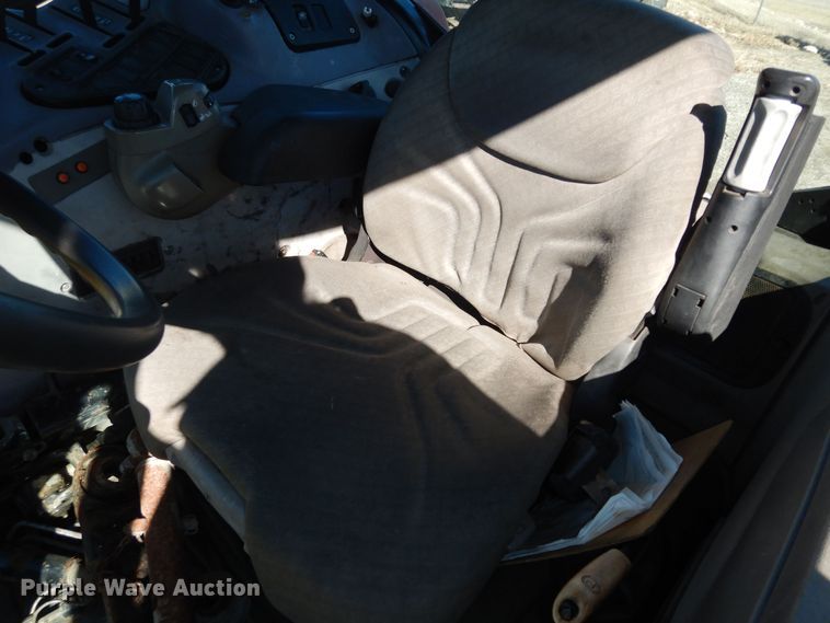 image for item DK7529 2004 Case IH MXU100  tractor