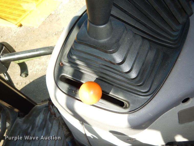 image for item DK7529 2004 Case IH MXU100  tractor