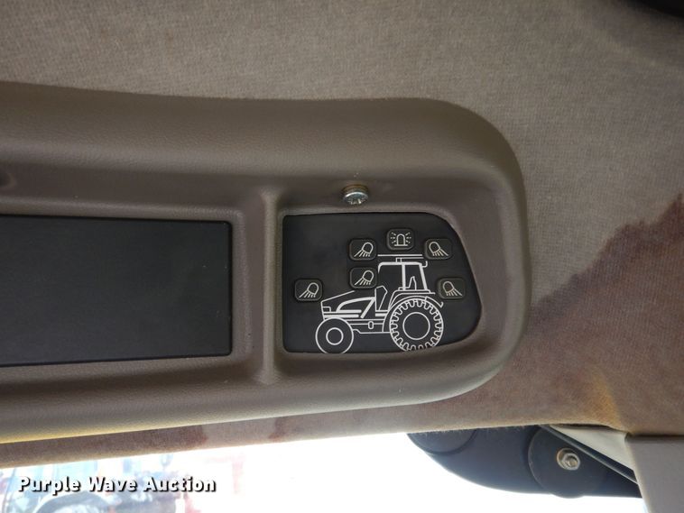 image for item DK7529 2004 Case IH MXU100  tractor