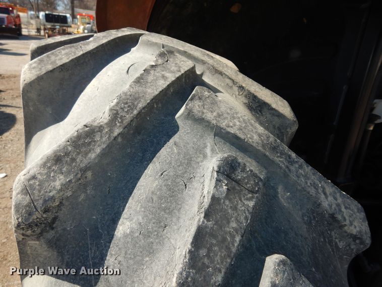 image for item DK7529 2004 Case IH MXU100  tractor