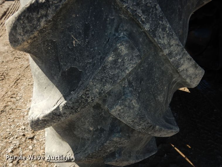 image for item DK7529 2004 Case IH MXU100  tractor