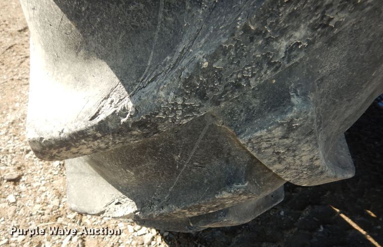 image for item DK7529 2004 Case IH MXU100  tractor