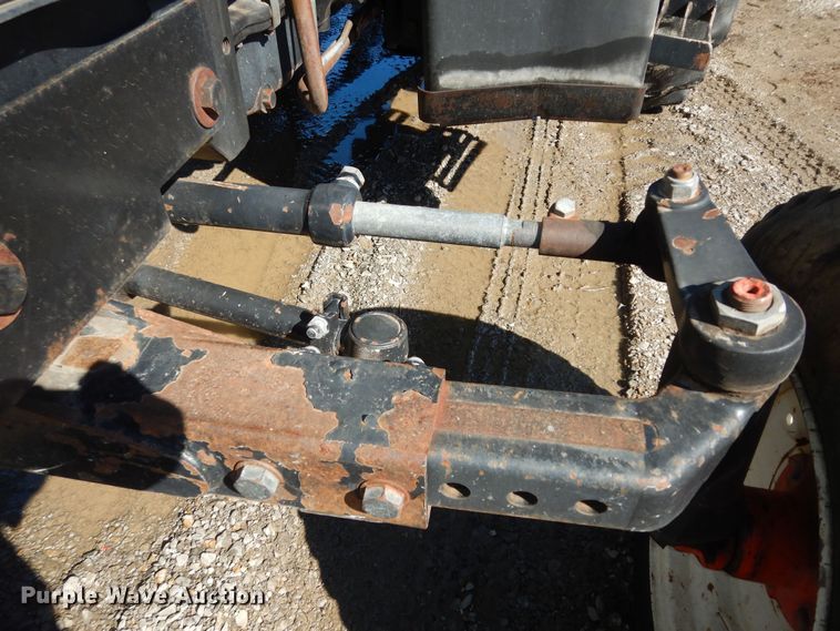 image for item DK7530 2003 New Holland TS100  tractor