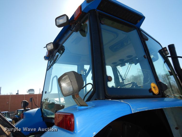 image for item DK7530 2003 New Holland TS100  tractor