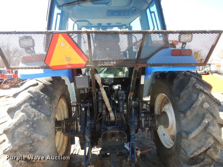 image for item DK7530 2003 New Holland TS100  tractor