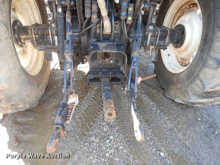 image for item DK7530 2003 New Holland TS100  tractor