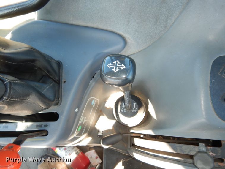 image for item DK7530 2003 New Holland TS100  tractor