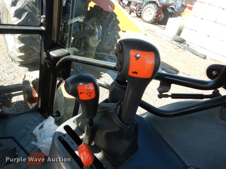 image for item DK7530 2003 New Holland TS100  tractor