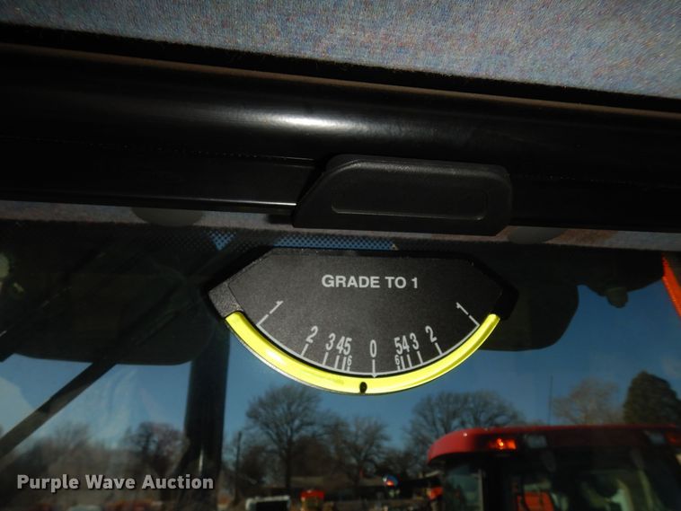 image for item DK7530 2003 New Holland TS100  tractor