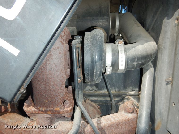 image for item DK7530 2003 New Holland TS100  tractor