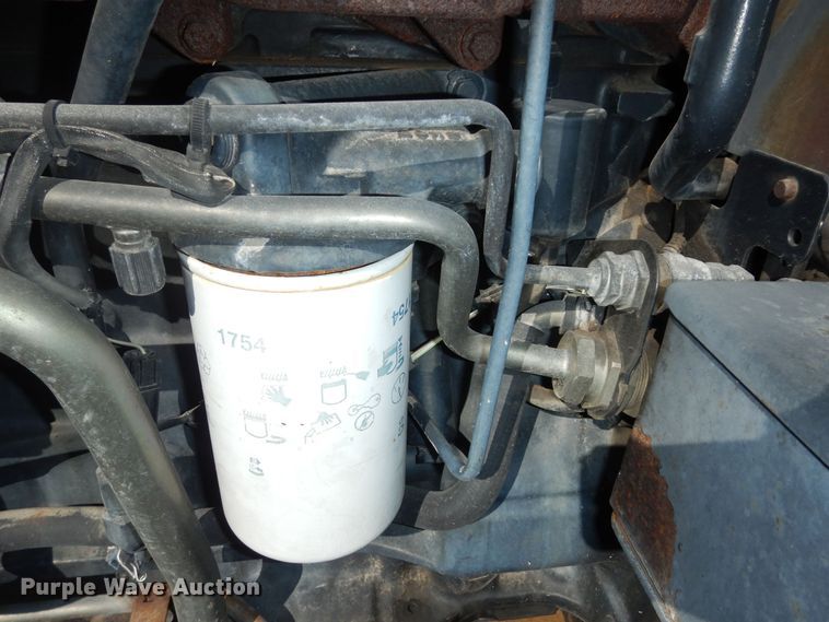 image for item DK7530 2003 New Holland TS100  tractor