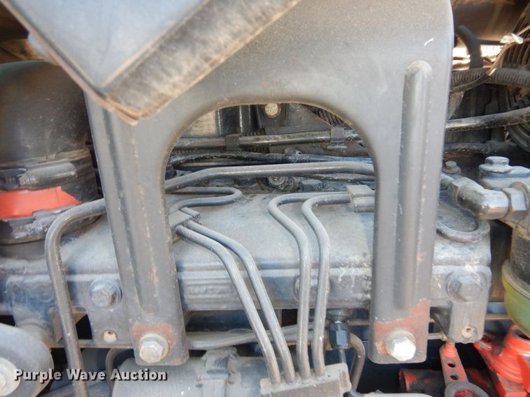 image for item DK7530 2003 New Holland TS100  tractor