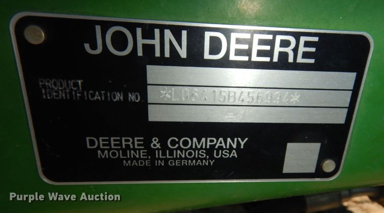 image for item DK7600 2005 John Deere 6415  tractor