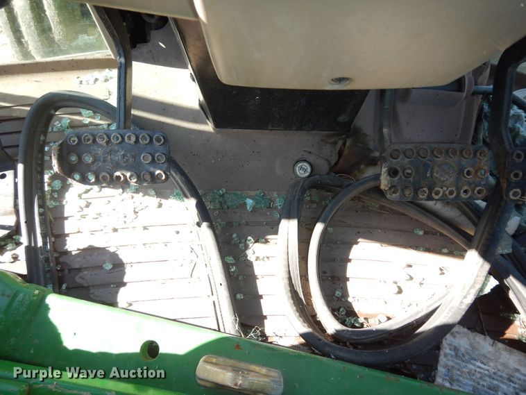 image for item DK7600 2005 John Deere 6415  tractor