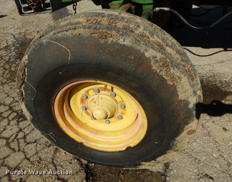 image for item DK7600 2005 John Deere 6415  tractor