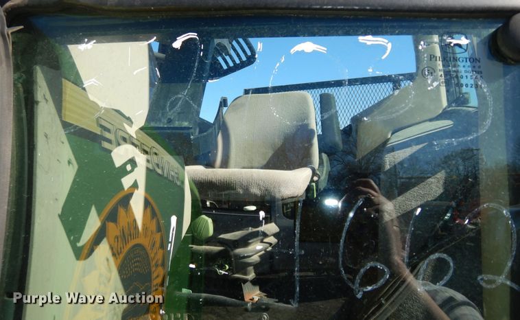 image for item DK7600 2005 John Deere 6415  tractor