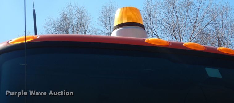 image for item DK7627 2003 International 7500  dump truck