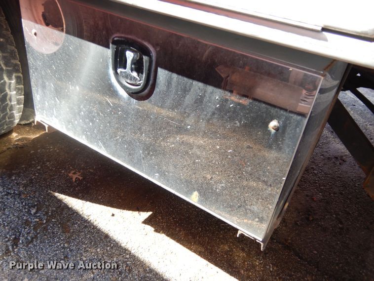 image for item DK7627 2003 International 7500  dump truck