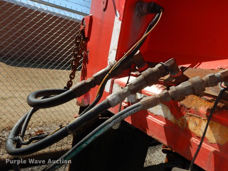 image for item DK7627 2003 International 7500  dump truck