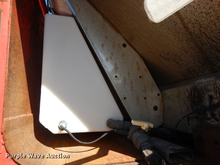 image for item DK7627 2003 International 7500  dump truck