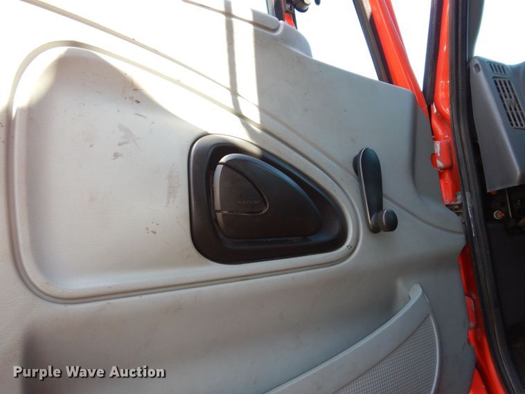 image for item DK7627 2003 International 7500  dump truck