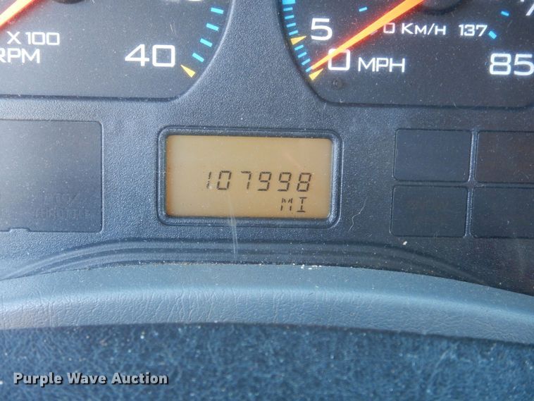 image for item DK7627 2003 International 7500  dump truck