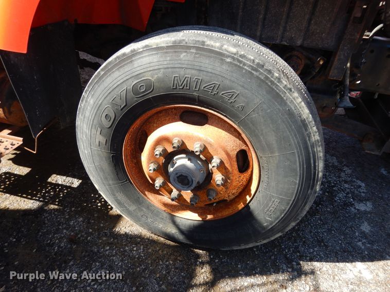 image for item DK7627 2003 International 7500  dump truck