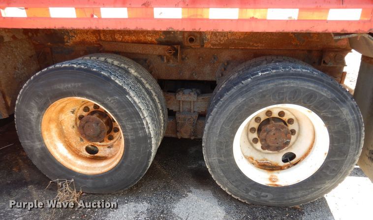 image for item DK7627 2003 International 7500  dump truck