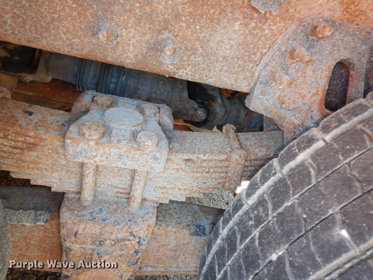 image for item DK7627 2003 International 7500  dump truck