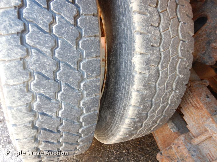 image for item DK7627 2003 International 7500  dump truck