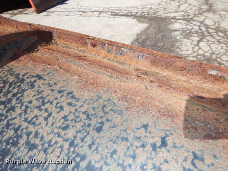 image for item DK7627 2003 International 7500  dump truck