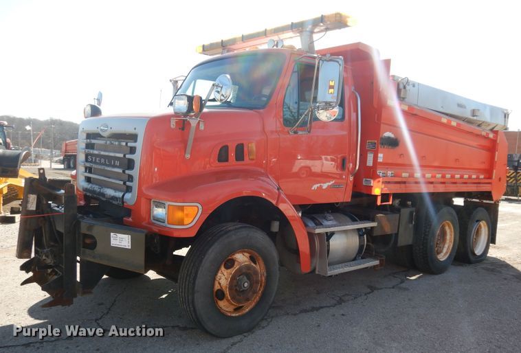 image for item DK7628 2006 Sterling LT7501  dump truck
