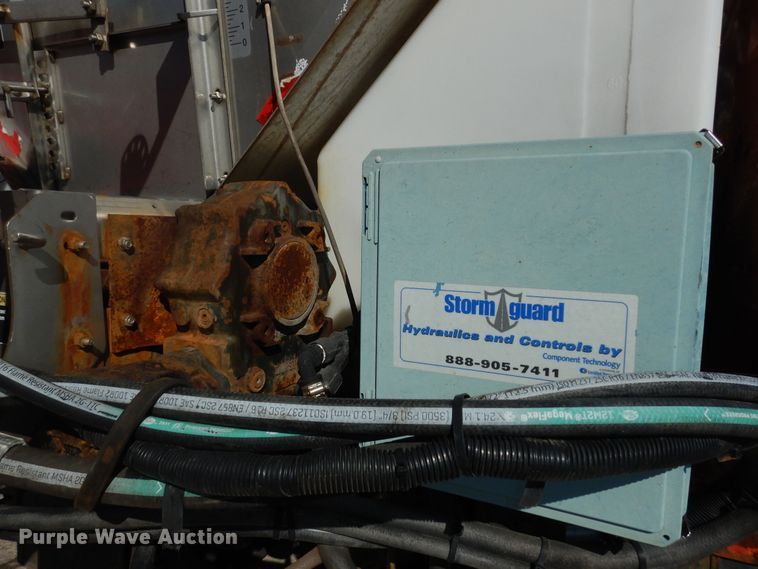 image for item DK7628 2006 Sterling LT7501  dump truck