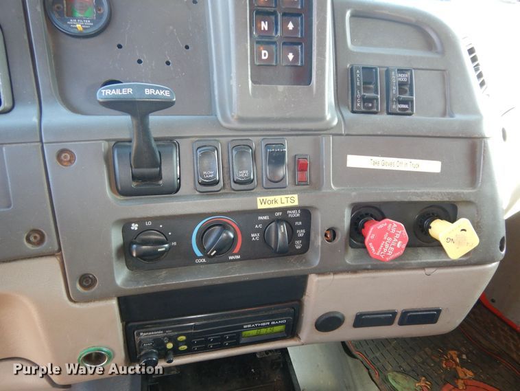 image for item DK7628 2006 Sterling LT7501  dump truck