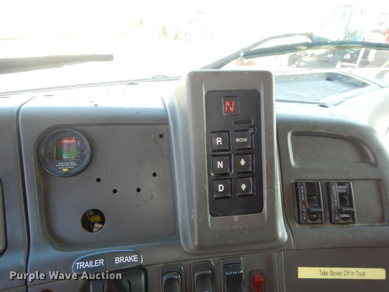 image for item DK7628 2006 Sterling LT7501  dump truck