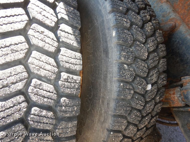 image for item DK7628 2006 Sterling LT7501  dump truck