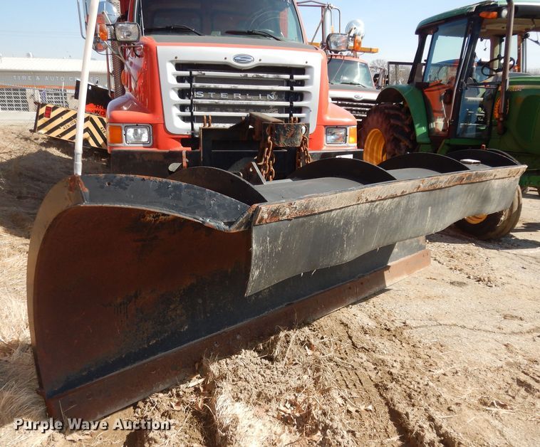image for item DK7628 2006 Sterling LT7501  dump truck