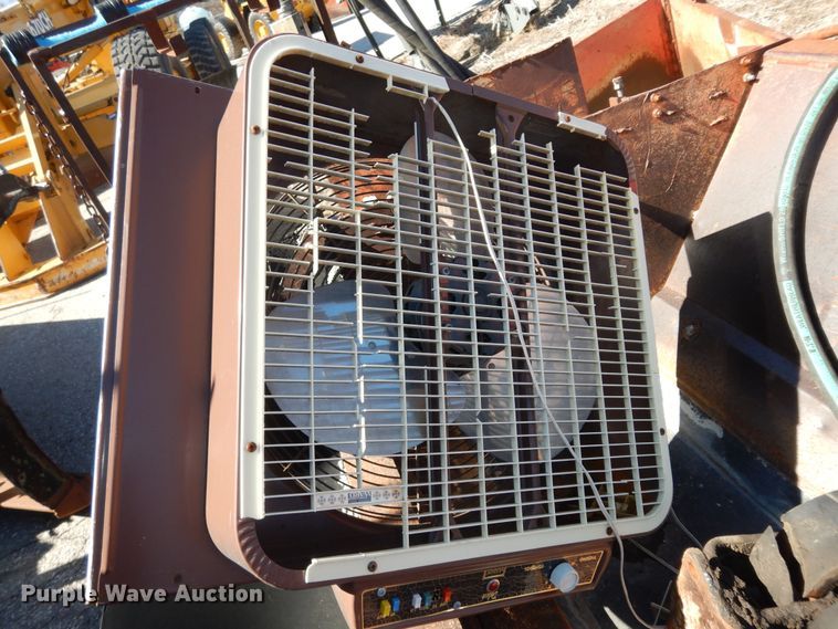 image for item DK7630 1999 HTC 2000  shoulder spreader