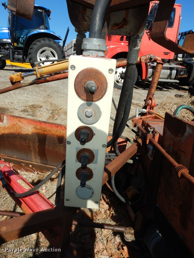 image for item DK7630 1999 HTC 2000  shoulder spreader