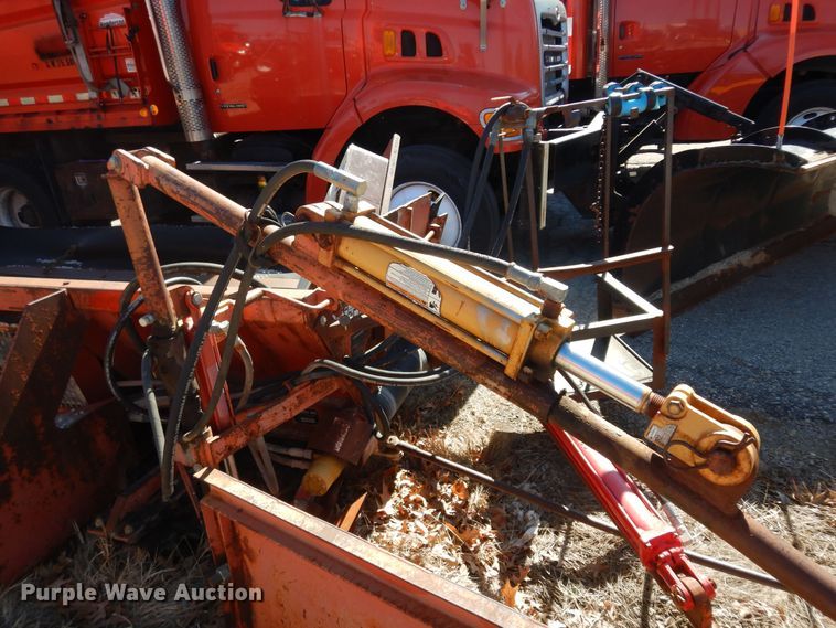 image for item DK7630 1999 HTC 2000  shoulder spreader