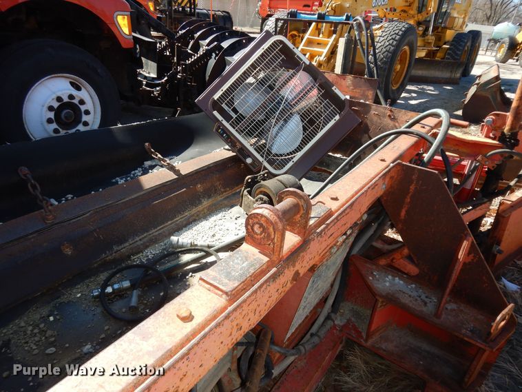 image for item DK7630 1999 HTC 2000  shoulder spreader