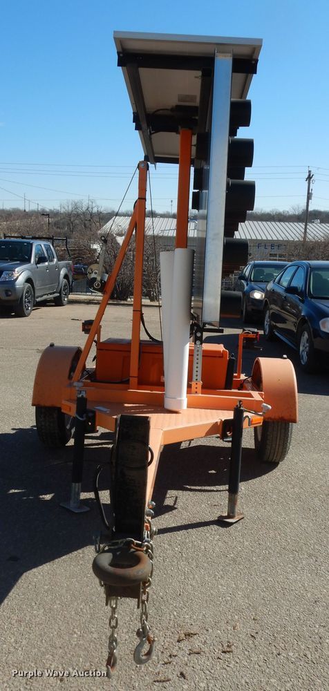 image for item DK7634 2014 Ver-Mac ST4825  arrow board trailer