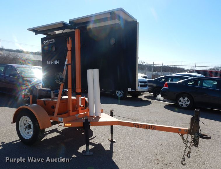 image for item DK7634 2014 Ver-Mac ST4825  arrow board trailer