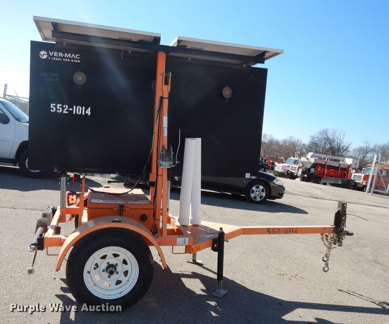 image for item DK7634 2014 Ver-Mac ST4825  arrow board trailer