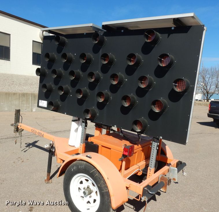 image for item DK7634 2014 Ver-Mac ST4825  arrow board trailer