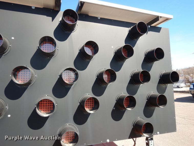 image for item DK7634 2014 Ver-Mac ST4825  arrow board trailer