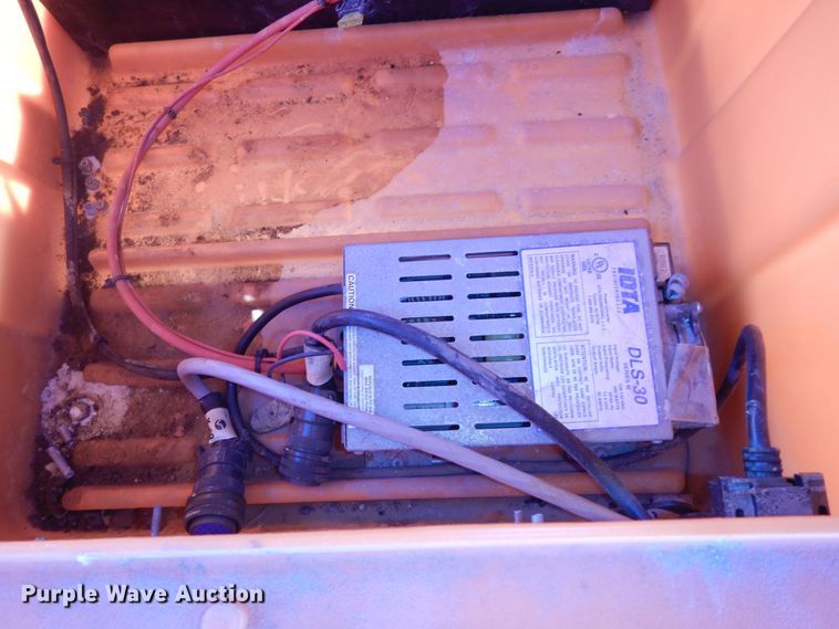 image for item DK7634 2014 Ver-Mac ST4825  arrow board trailer